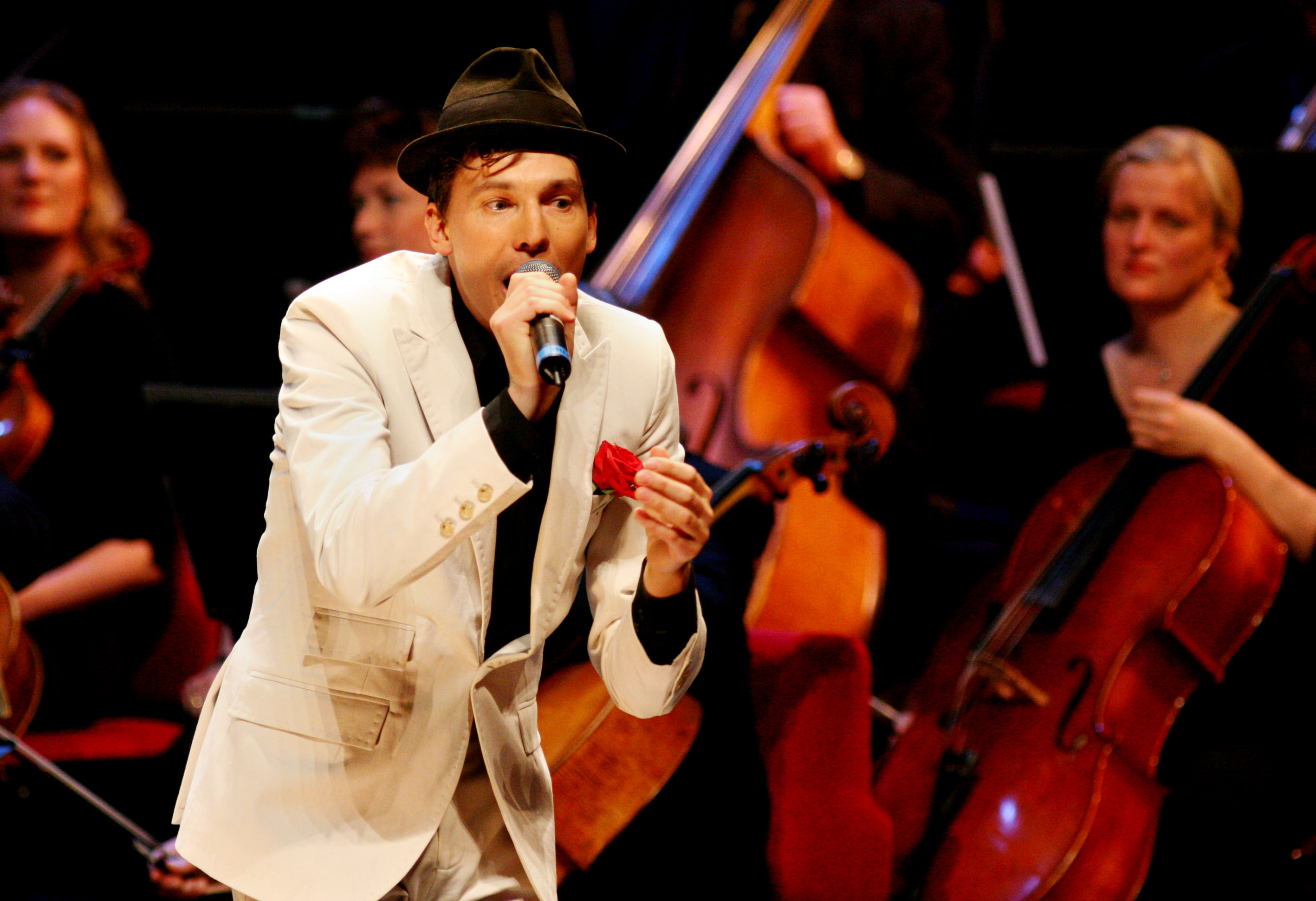 Håkan Hellström image